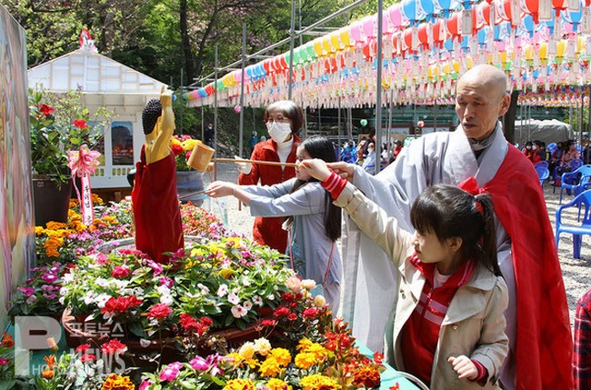 A light moment of the Vesak ceremony overseas